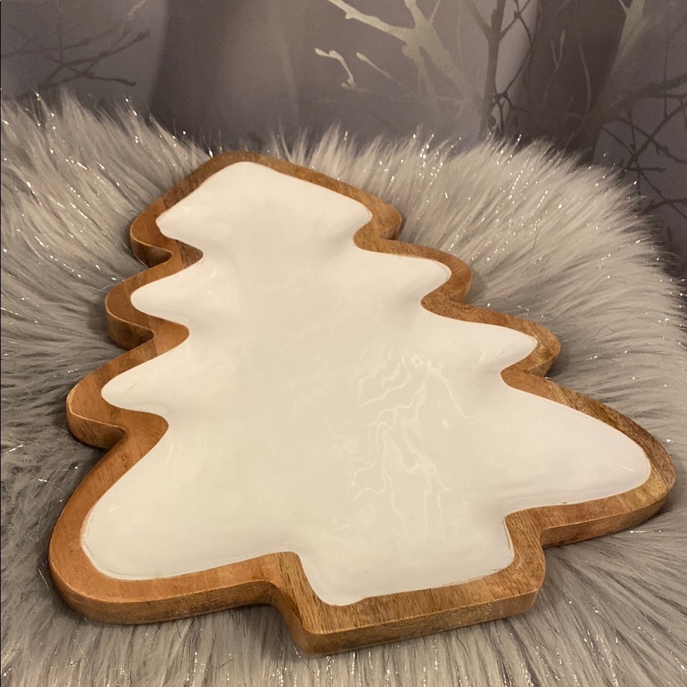 BNWT Made in India Christmas Tree Charcuterie Board